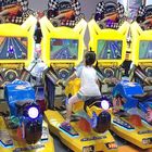 1 simulatore a gettoni del giocatore che conduce automobile video Moto che corre la macchina di videogioco arcade