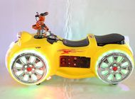 La mini macchina da corsa/parco di divertimenti a pile della galleria scherza l'automobile di paraurti elettrica 